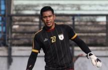 Dede Sulaiman Kiper Persipura (Foto Dok Jawapos)