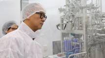 Menteri Perindustrian Agus Gumiwang Kartasasmita