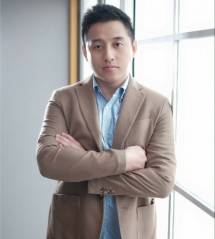 Amos Gunawan, CEO dan Founder Klikdaily