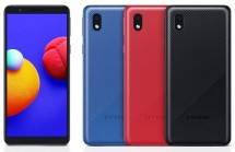 Smartphone Samsung Galaxy A01 Core, tersedia dalam tiga warna, yakni hitam, merah dan biru, yang siap mendukung kegiatan belajar putra-putri anda melalui sistem PJJ. (Foto: Samsung.com)