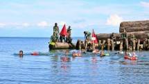 Menbanpur 3 Marinir Sorong Papua Tingkatkan Kemampuan Renang Laut