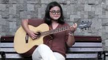 Pendatang Baru Adinda Vidya Produktif Buat Lagu di Kamar Kos