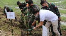PT Uni-Charm Indonesia tanam 1.500 pohon bambu di sekitaran sungai Citarum
