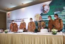 Direksi Widodo Makmur Unggas saat penawaran IPO