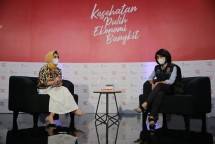  Dialog Produktif yang diselenggarakan KPCPEN &ldquo;Transaksi Jalan, Prokes Tetap Diutamakan&rdquo; yang ditayangkan di kanal youtube FMB9ID_IKP, Jumat (19/2).