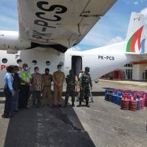 Terbangkan Elpiji ke Perbatasan Indonesia dan Malaysia, Pertamina Komit Salurkan Energi Hingga Pelosok Negeri 
