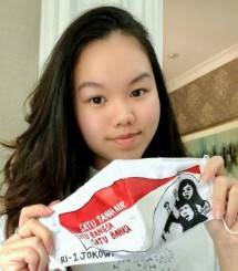 Charlene Junus,&nbsp;pelukis masker