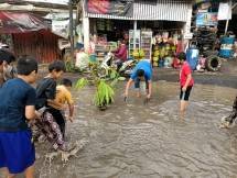 Heboh Video Jalan Rusak Dijadikan Kolam Lele, di Ciapus Bogor Viral di Media Sosial