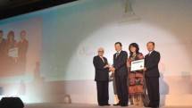  Empat perusahaan asal Indonesia menerima penghargaan Asia Responsible Entrepreneurship Award (AREA) 2017. PT Japfa Comfeed Indonesia Tbk menjadi salah satunya yang menerima penghargaan dengan kategori Health Promotion (Kompas/ SRI NOVIYANTI)