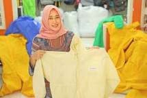 Ibu Muda Ini Awalnya Jual Souvenir, Saat Pandemi Beralih Dagang Masker, Tak Nyangka Omzetnya Ratusan Juta