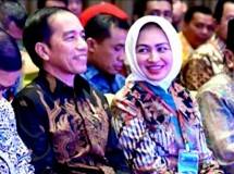 Walikota Tangerang Selatan Airin Rachma Diany dan Presiden Jokowi (foto Ist)