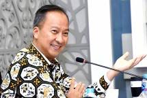 Menperin Agus Gumiwang Kartasasmita