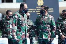 TNI Marsekal TNI Hadi Tjahjanto, S.I.P., didampingi Kasau Marsekal TNI Fajar Prasetyo, S.E., M.P.P