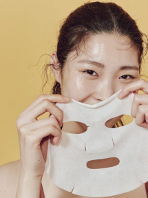 Catat ya Kaum Hawa, Ada 5 Merk Sheet Mask yang Bikin Wajahmu Cerah dan Kenyal, Cocok untuk Semua Jenis Kulit!