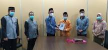 Dalam pertemuan lanjutan itu AWG sampaikan terima kasih dan memberikan cinderamata kepada Prof Sudarnoto