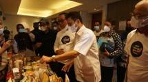 Kementan meninjau stand pangan lokal