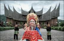 Menparekraf Ajak Milenial Kabupaten Agam, Sumbar Bangun Desa Wisata yang Unggul dan Berdaya Saing