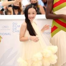Malea Emma Tampil di Red Carpet Cannes Film Festival di Perancis