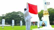 Paskibraka mengibarkan bendera Merah Putih di Istana
