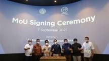 Manajemen PT PP Properti Tbk bersama jajaran Direksi PT KIT Batang berfoto bersama usai penandatanganan MOU kerja sama untuk pengembangan Kawasan Industri Batang. (Foto: Humas PT PP Properti Tbk)