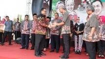 Menteri Koperasi dan UKM AAGN Puspayoga Peringati Harkopnas di Semarang Jawa Tengah, Sabtu (8/7/2017)