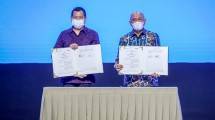 MenkopUKM Teten Masduki bersama Executive Chairman MNC Group Hary Tanoesoedibjo