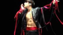 Penampilan Taemin Pada Pembukaan MAMA 2016