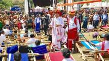 Presiden RI Joko Widodo yang menghadiri Parade Kuda Sandelwood dan Festival Tenun Ikat Sumba 2017, di Lapangan Galatama, Kabupaten Sumba Barat Daya, Nusa Tenggara Timur (NTT) (Foto:facebook.com/kemenpar)