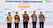 Menko Perekonomian Airlangga Hartarto bersama Menperin Agus Gumiwang Kartasasmita dan Wagub DKI Jakarta Ahmad Riza Patria saat meresmikan PIDI 4.0 (Foto: Ridwan/Industry.co.id)