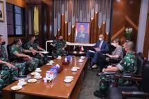 Kasad Jenderal TNI Dudung Abdurachman dan Dubes Ceko Tingkatkan Kerja Sama Militer