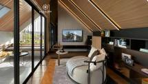 Salah satu bentuk attic room yang terdapat pada Klaster Leonora yang ditawarkan Summarecon Serpong. Attic room merupakan ruang tempat bersantai keluarga yang nyaman sehingga tidak perlu jalan ke luar rumah. (Foto: Humas PT Summarecon Agung Tbk)
