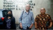 Aktor senior Soultan Saladin (Tengah) 