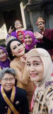 BRAy Erna Santoso, S.Sos. Phd