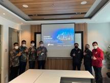 PT Pakuan Tbk bersama dengan PT Diamond Development Indonesia (DDI) sebagai anak perusahaan Mitsubishi Corporation, melakukan penandatanganan MoU untuk berkolaborasi dengan Metaverse yang dikembangkan oleh WIR Asia dari WIR Group, belum lama ini di Jakarta. 