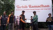 Dompet Dhuafa Susur Sungai Ciliwung