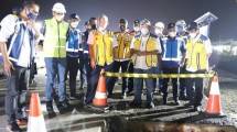 Menteri PUPR Basuki Meninjau Pelebaran Jalan Tol Cikampek