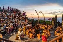 Atraksi Tari Ini Jadi Daya Tarik Wisatawan Kunjungin Uluwatu Bali Selama Libur Lebaran 2022