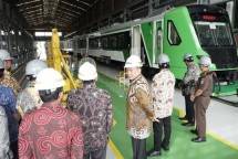 Ketua MPR RI Tinjau Produksi Bus Listrik PT Industri Kereta Api
