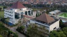 Fakultas Ilmu Olahraga Universitas Negeri Surabaya