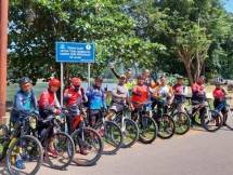 Prajurit Rumkital dr. Midiyato Suratani Laksanakan Gowes Sepeda Bersama