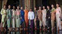 Resor Bintang Lima ini Jadi Panggung Spektakuler untuk Kain Tadisional Batak Ulos Karya Torang Sitorus
