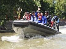 Prajurit TNI AL Gelar Suroboyo Berlian Bersih