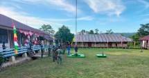 Satgas Yonif 126 KC Bentuk dan Latih Siswa-Siswi Perbatasan Jadi Paskibra Sambut HUT Kemerdekaan RI 77
