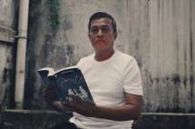 Sastrawan Akhmad Sekhu 