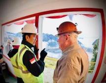 Presiden Jokowi dan Presiden Komisaris PTFI Richard Adkerson