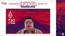 Director of Research & Business Development Dexa Group, Dr. Raymond Tjandrawinata