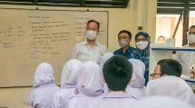 Menperin Agus Gumiwang Kartasasmita saat meninjau pendidikan vokasi Kemenperin