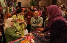 Gubernur BI Agus Martowardojo dalam Pameran Karya Kreatif BI Jumat (18/8/2017) (Foto Ist)