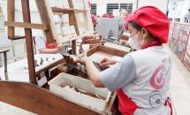 Kenaikan Cukai Rokok Kubur Mimpi Indah Buruh Linting
