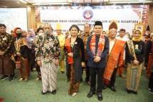 Ketua Umum KSBN Mayjen TNI (Purn) Drs. Hendardji Soepandji, S.H (Busana Jawa) 